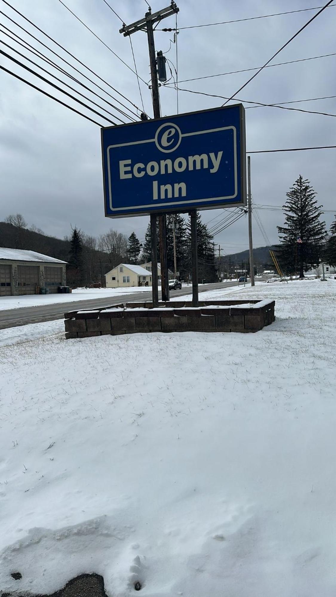 Economy Inn Alfred Bagian luar foto