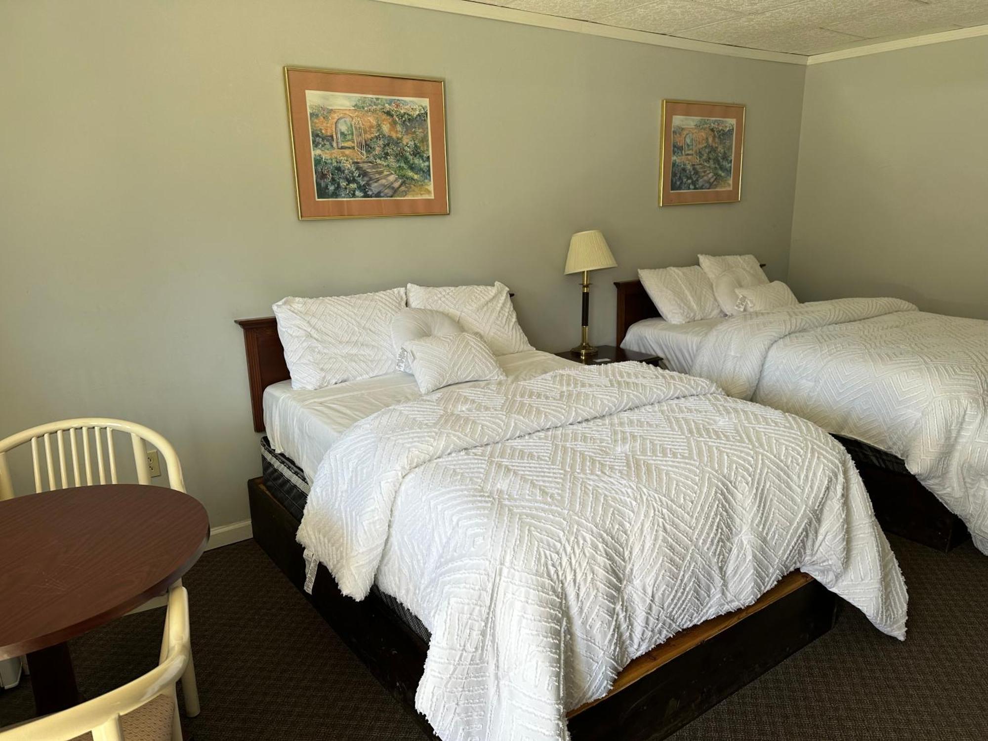 Economy Inn Alfred Bagian luar foto