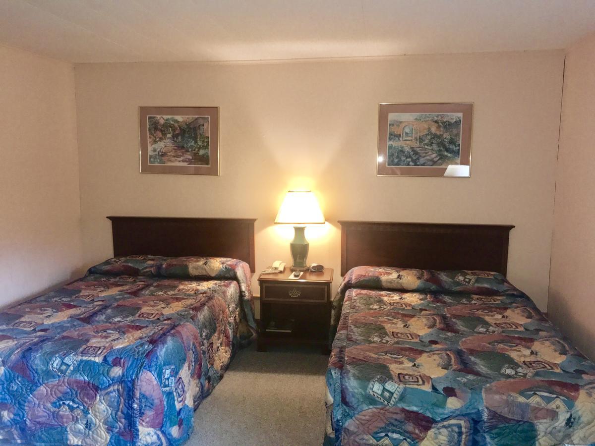 Economy Inn Alfred Bagian luar foto