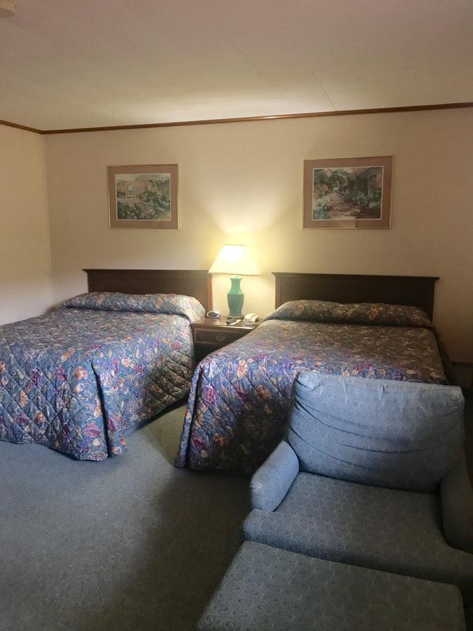 Economy Inn Alfred Bagian luar foto